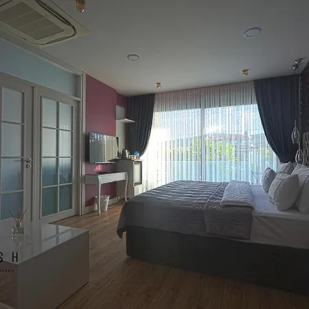 Ferush Boutique מלון אורלה