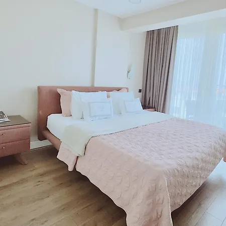 Ferush Boutique מלון *