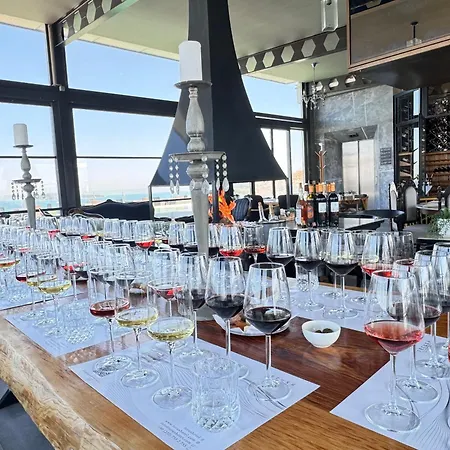 Ferush Boutique אורלה