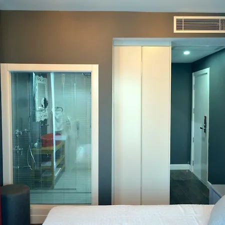 Ferush Boutique מלון אורלה