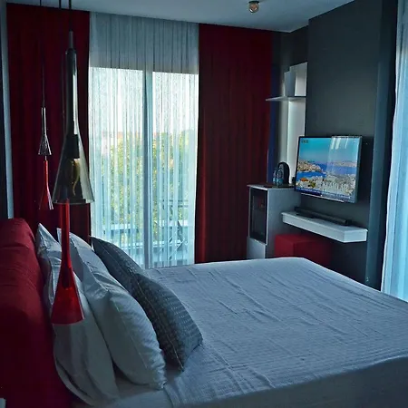 Ferush Boutique Hotel