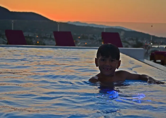 Hotel Ferush Boutique *