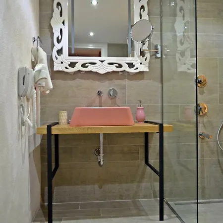 Hotel Ferush Boutique *
